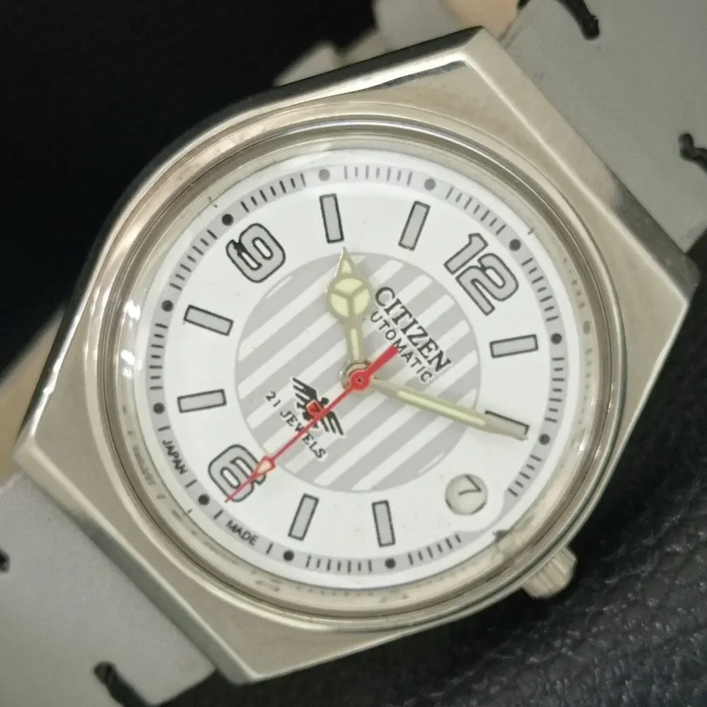 Vintage 1981 Citizen Automatic Mens Silver Watch W/daydate & White accents